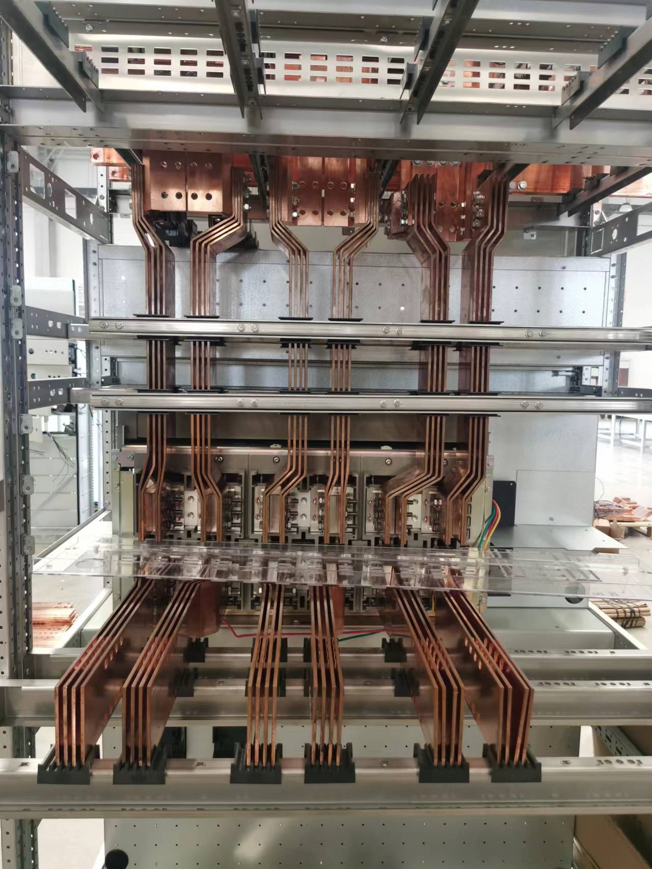 The Role of Advanced CNC قضبان التوصيل Processing Technology in Modern Power Distribution Systems